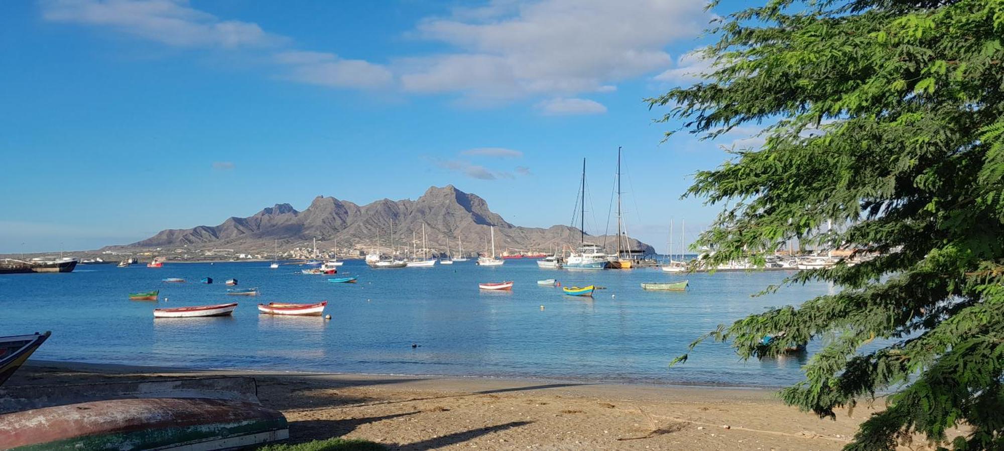 منديلو Laginha Beach Guest House المظهر الخارجي الصورة